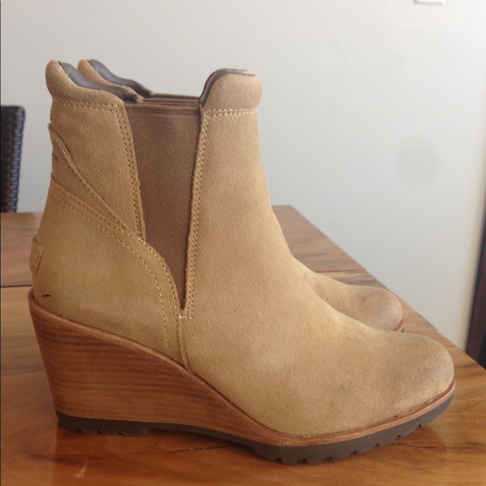 Sorel After Hours Chelsea Boots